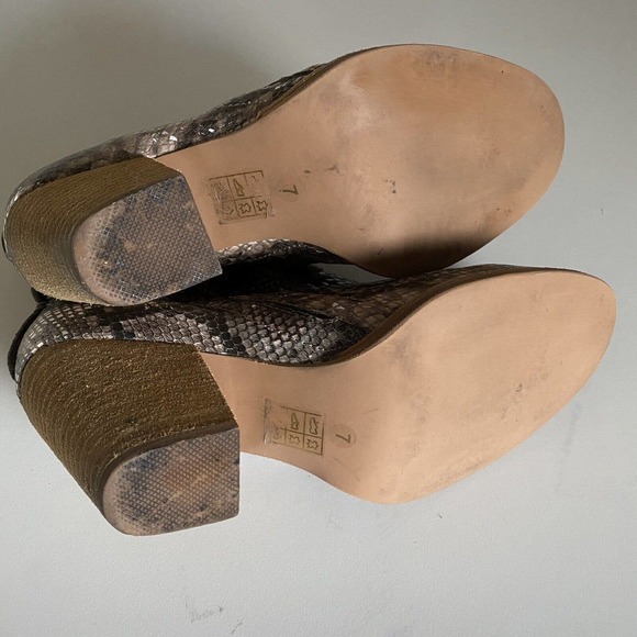 Jeffrey Campbell Rosalee Snake Leather Bootie Ankle Boot Round Toe Pytho… - Picture 7 of 8